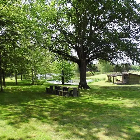 Familial Au Calme Avec Etang Prive, Proche Nantes, Jardin, Activites, Et Acces Pmr - Fr-1-306-961
